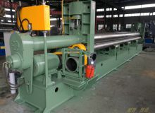 W11Y-8×7200液压三辊对称式卷板机