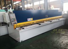 QC12Y-4×4000液压摆式剪板机