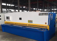 QC12Y-6×3200液压摆式剪板机